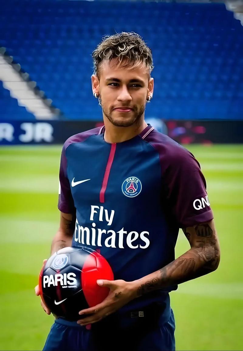 埃贝尔：若于帕选择续约也不是因为钱，目前还没提交最终报价（埃贝尔：即使于帕续约也不是为了钱，最终报价尚未提交）