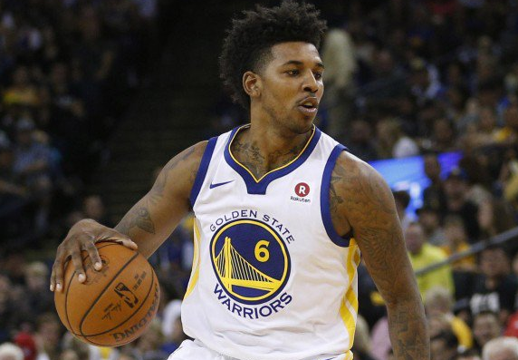 门德斯：不知道为啥有这么多关于亚马尔的噪音，我们都年轻过（门德斯：不理解围绕亚马尔的喧嚣，大家都曾年轻过）