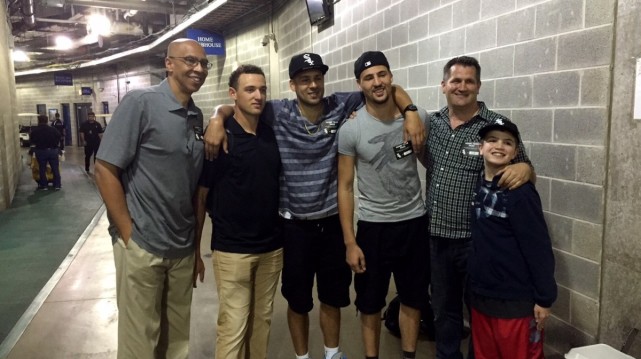 他用扣篮点燃全场（一记暴扣引爆全场）