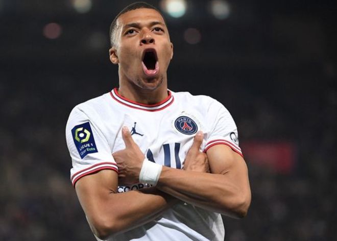 祝福，顾春含、邢琦等六名45岁的裁判员本赛季结束后挂哨