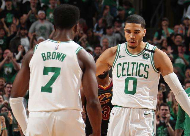 霍伊伦：我想进球，但我是团队型球员，球队获胜最重要（霍伊伦：渴望破门，但我是团队球员，赢球才最关键）