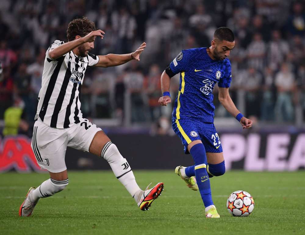 前西班牙主帅：皇萨永远是西甲热门；年轻球员首秀需谨慎谨慎（前西班牙队主帅：皇马与巴萨始终是西甲争冠热门，年轻球员首秀须谨慎）