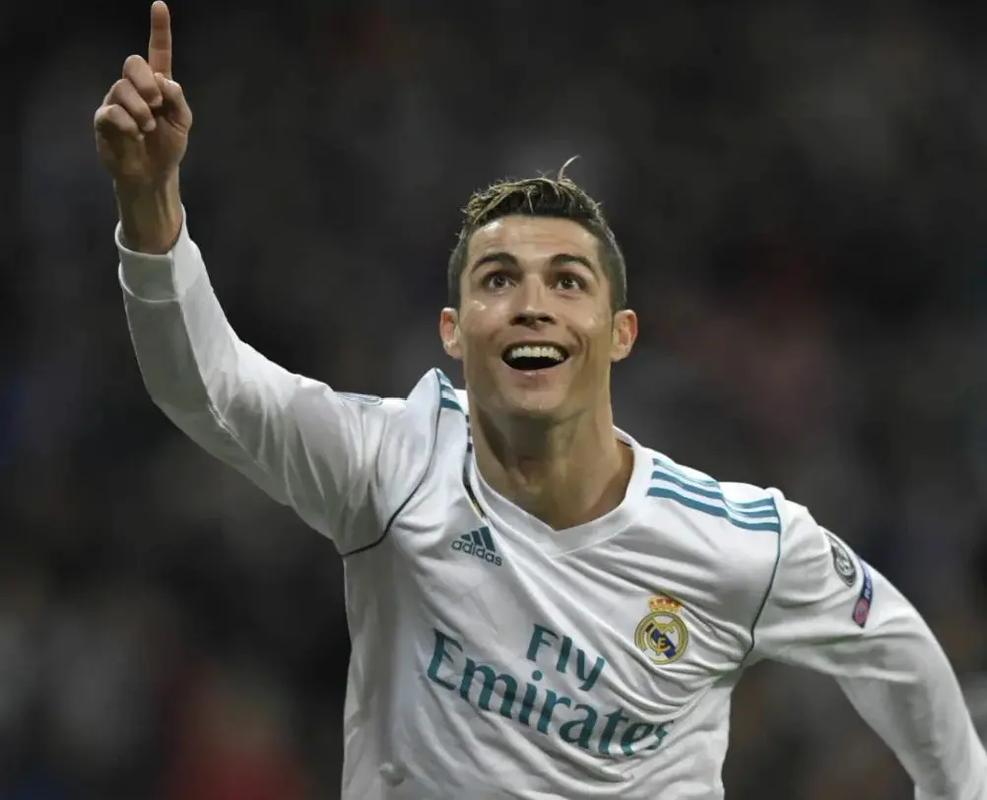 梅开二度助国米终结连败，劳塔罗当选与比萨一役全场最佳