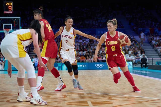 英超赛场亮点：利物浦逆转曼联,（英超焦点战：利物浦完成逆转击败曼联）