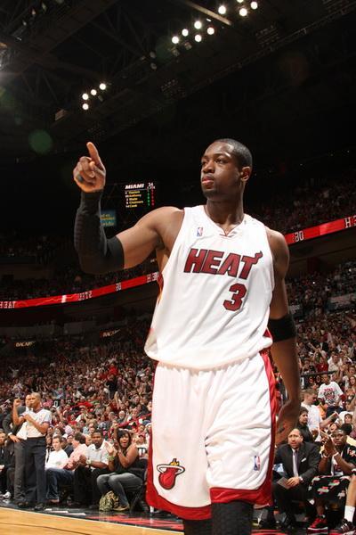 于根伟考察收官战主场场地：前些天草皮一直在开地暖加紧养护（于根伟实地查看收官战主场：草皮此前持续开启地暖加速养护）